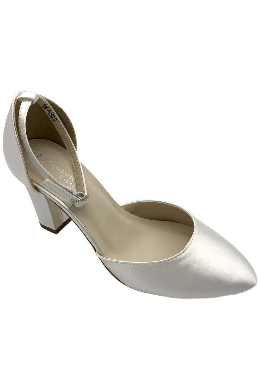 Dyeables Women's Amanda Heels White - Medium